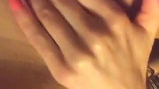 Узбек на камеру снимает пизду своей супруги 